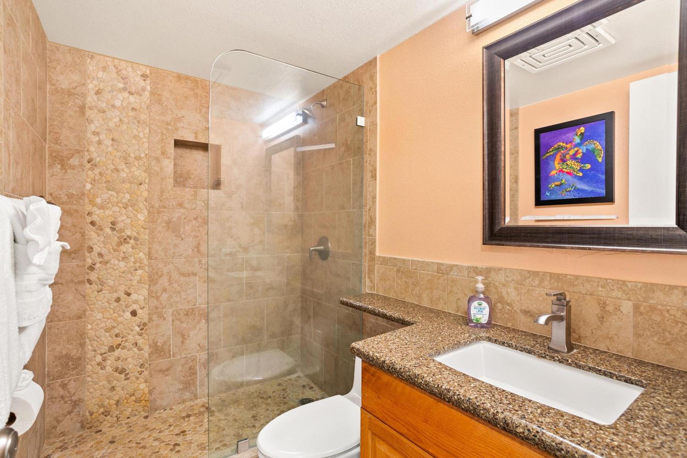 Kamaole Sands 7-406, Courtyard & Ocean Views, AC