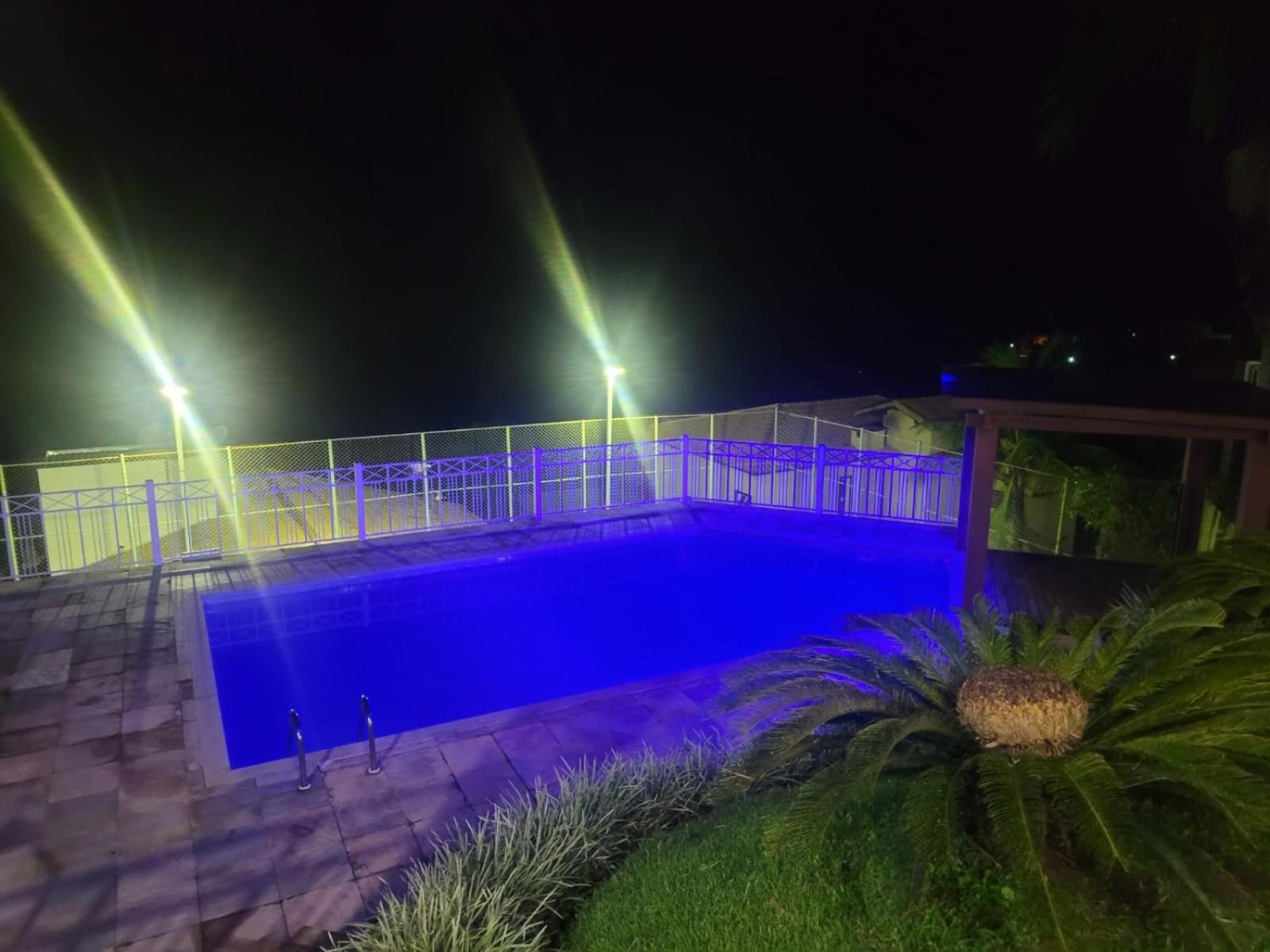 Casa completa em Escarpas do lago com vista deslumbrante