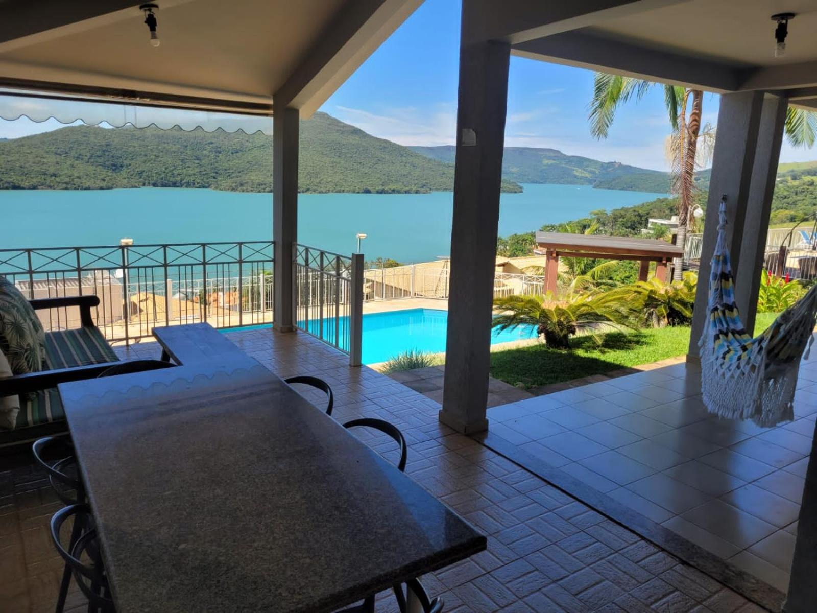 Casa completa em Escarpas do lago com vista deslumbrante
