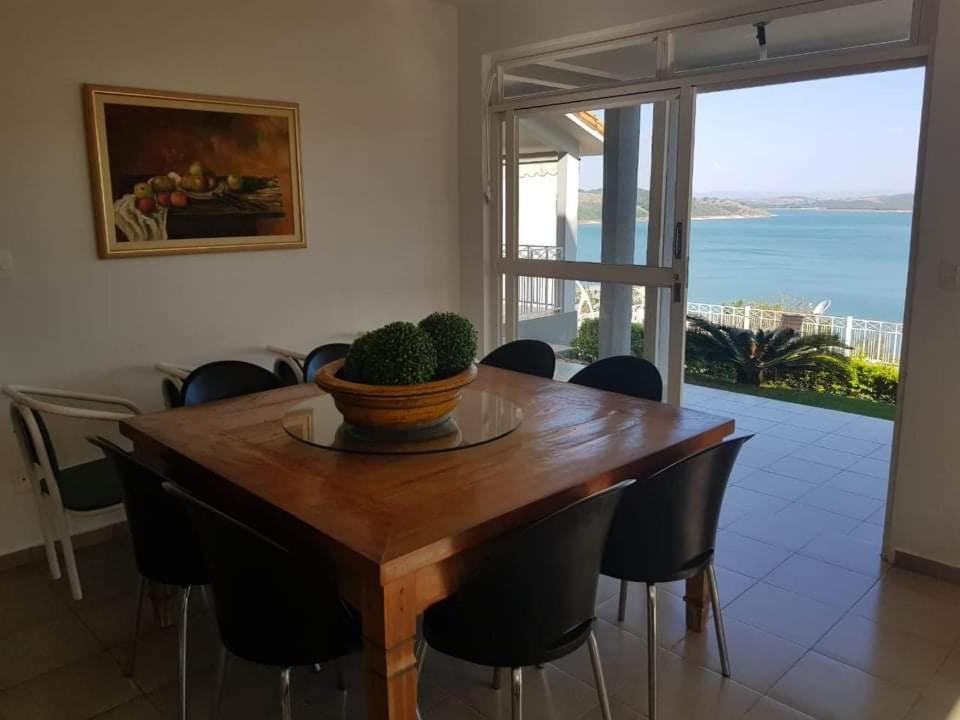 Casa completa em Escarpas do lago com vista deslumbrante