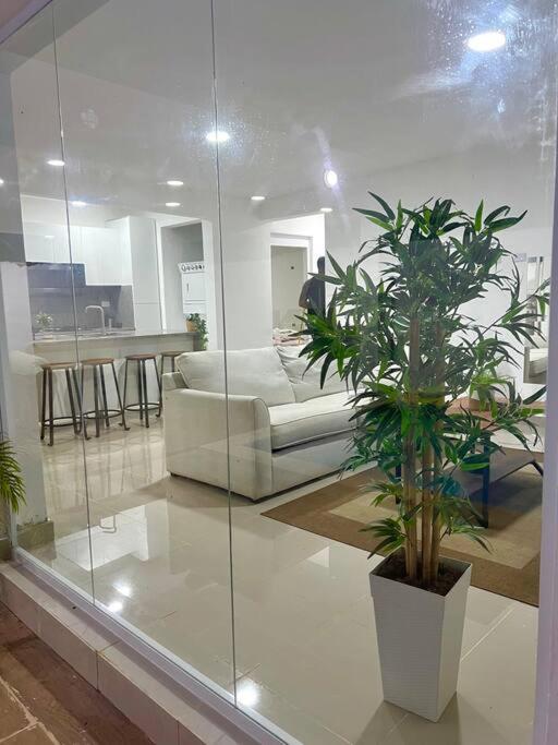 Casa Vacacional a 5 minutos del Aeropuerto by drvacationsrental