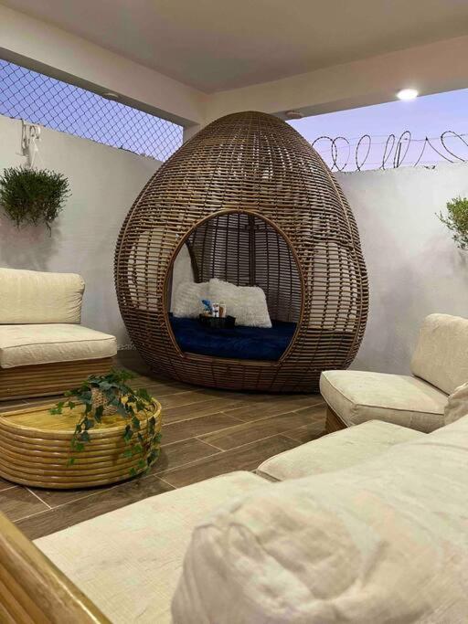 Casa Vacacional a 5 minutos del Aeropuerto by drvacationsrental