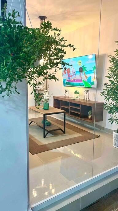 Casa Vacacional a 5 minutos del Aeropuerto by drvacationsrental