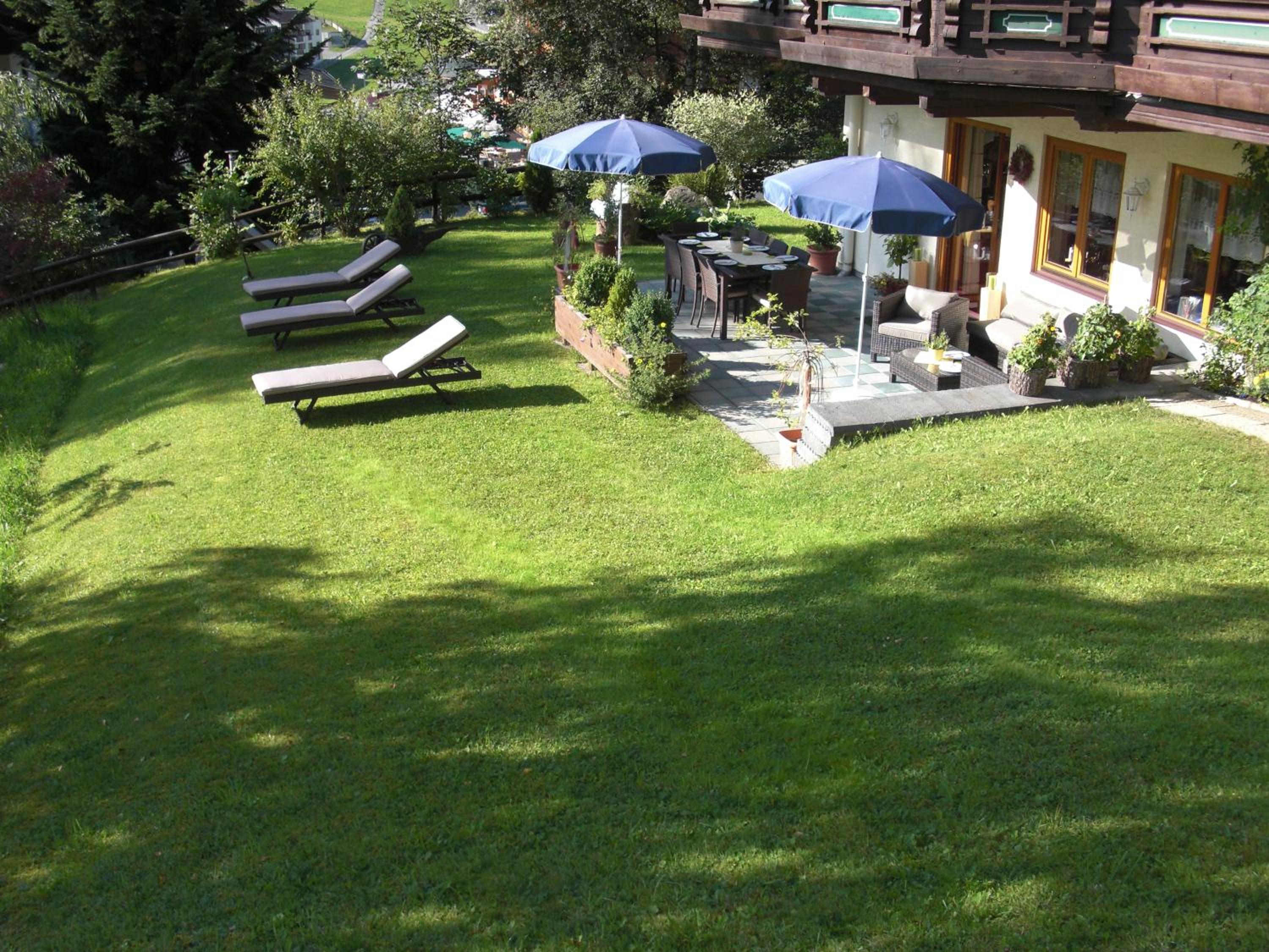 Hotel-Pension Flora