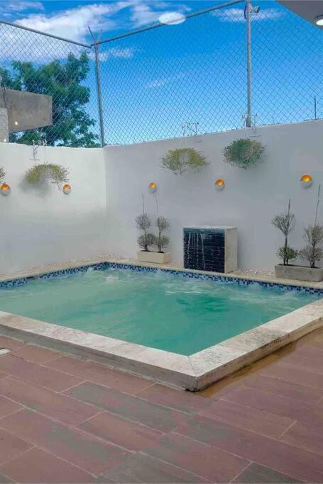 Casa Vacacional a 5 minutos del Aeropuerto by drvacationsrental