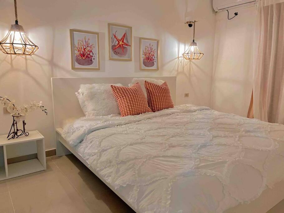Casa Vacacional a 5 minutos del Aeropuerto by drvacationsrental