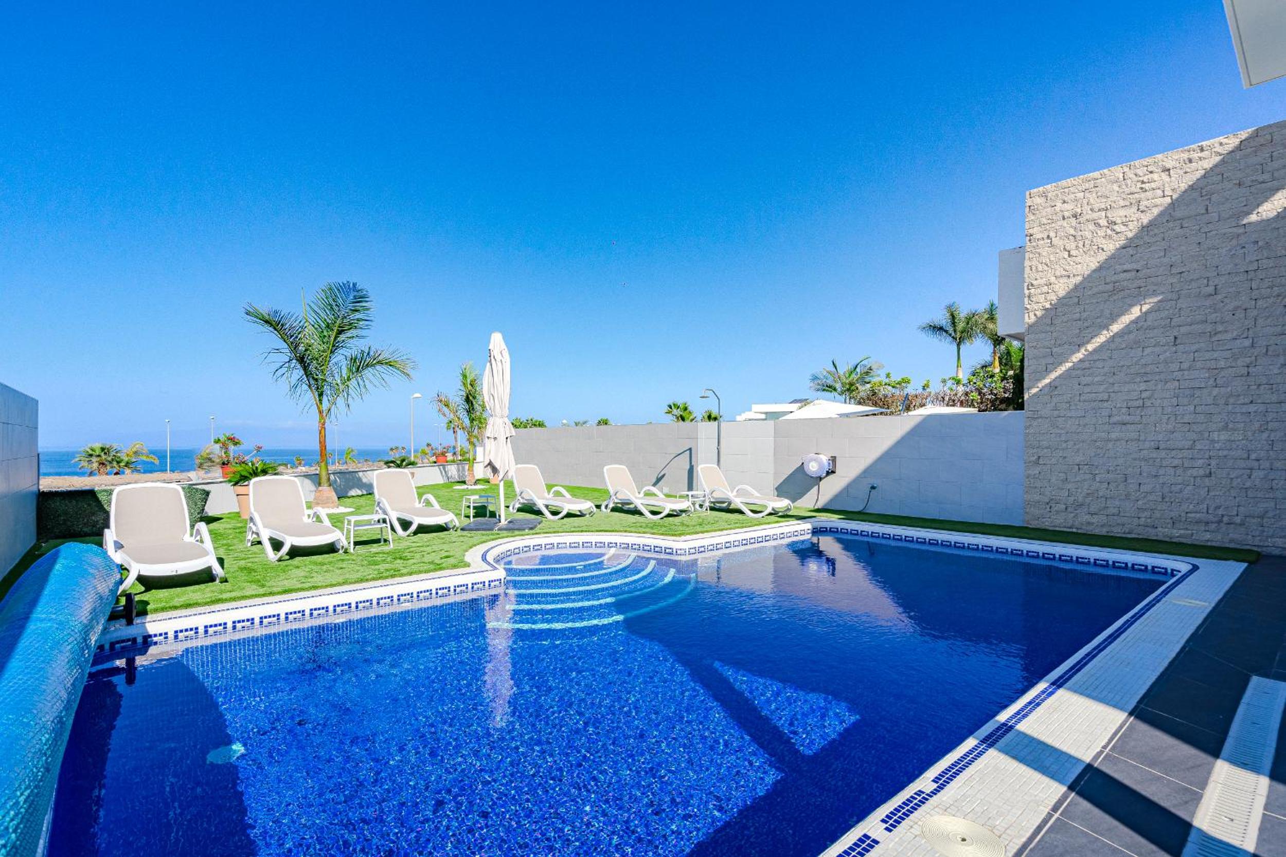 Villa Elisabetta, Luxury Villa with Heated Pool Ocean View in Adeje, Tenerife view 4