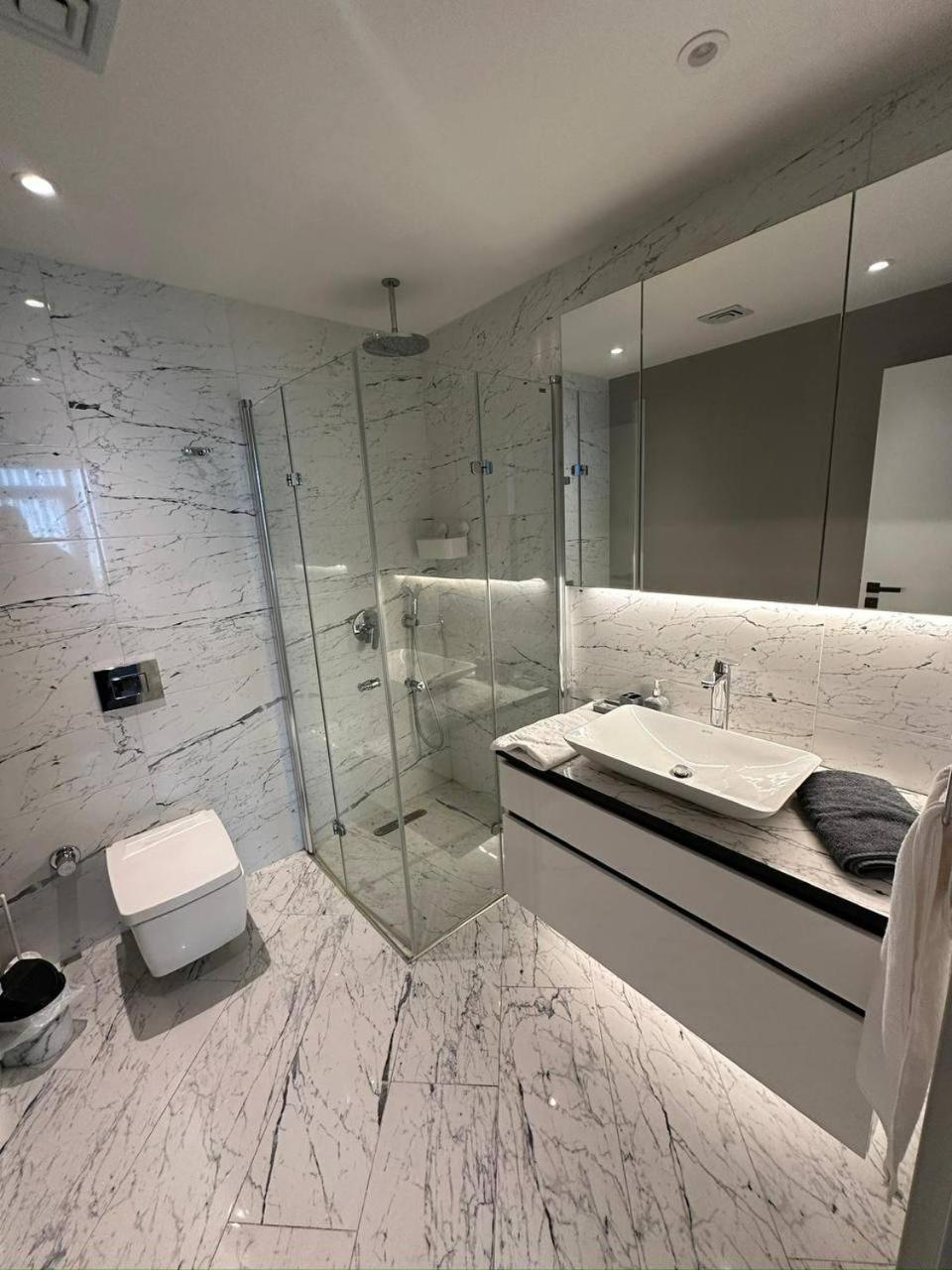 Enjoy luxury family apt