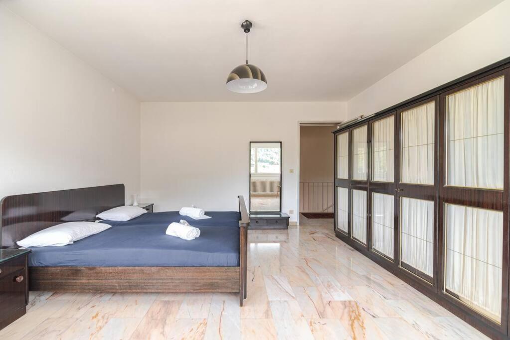 Casa privata con Piscina a 150m dal Lago