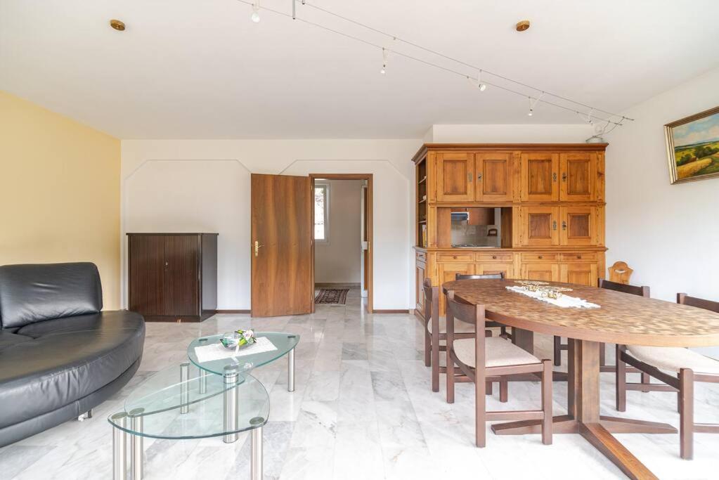 Casa privata con Piscina a 150m dal Lago