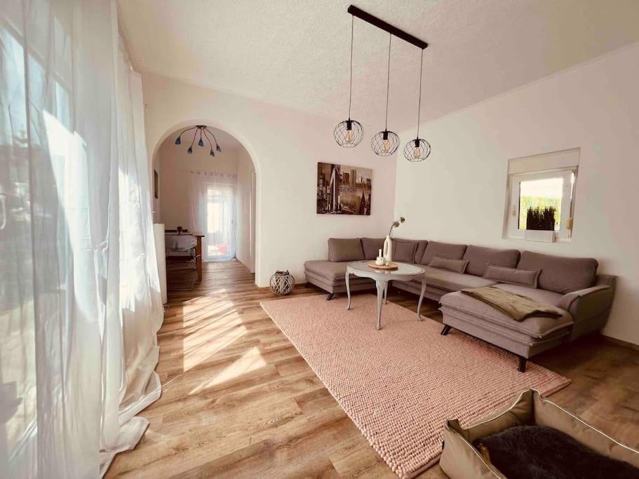 Renovierte Remise mit 3 Schlafzlmmern