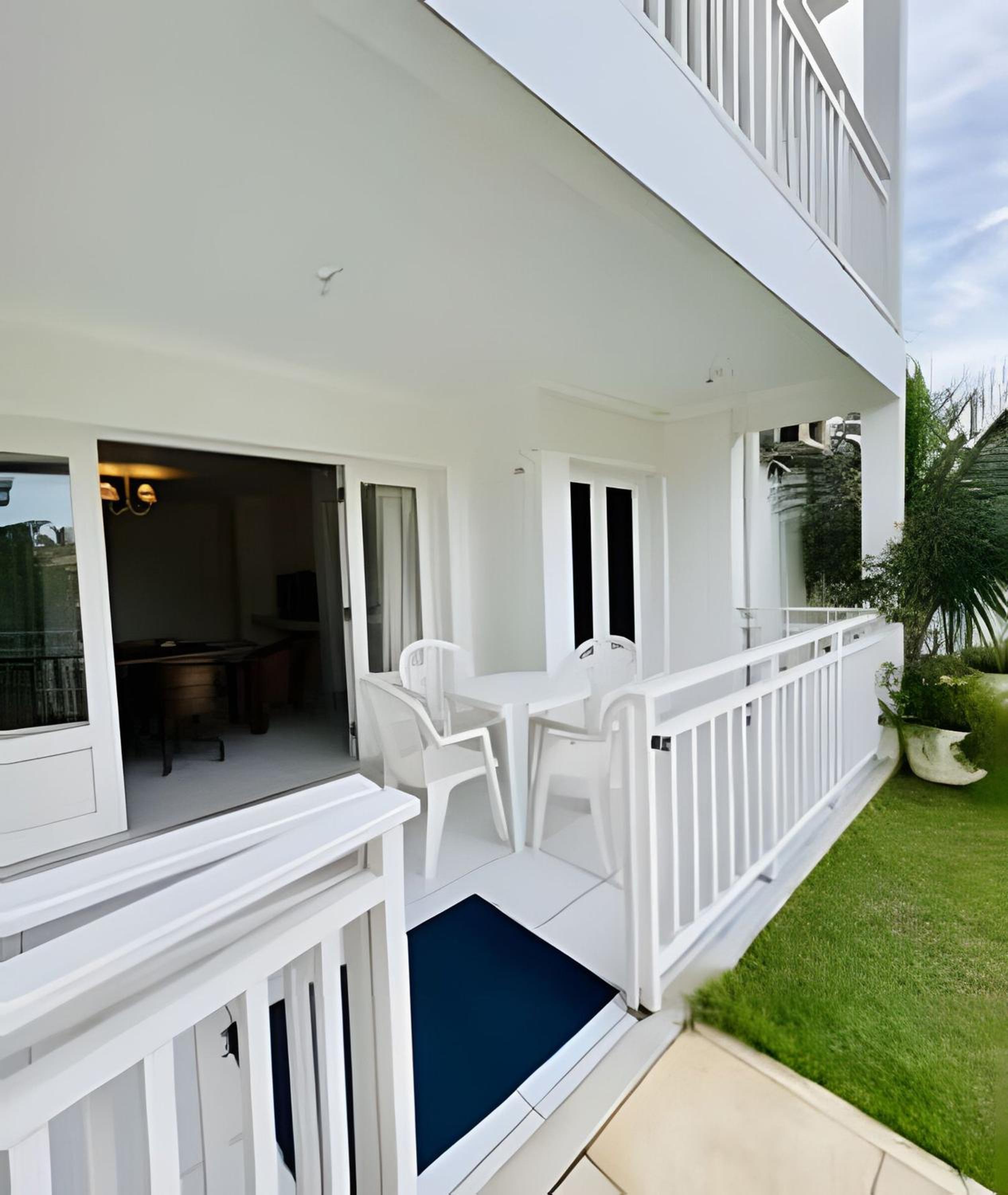 Bouganville Apartments