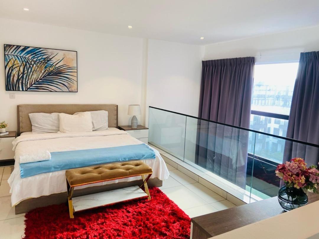 Cozy Abode by Embassy Gardens