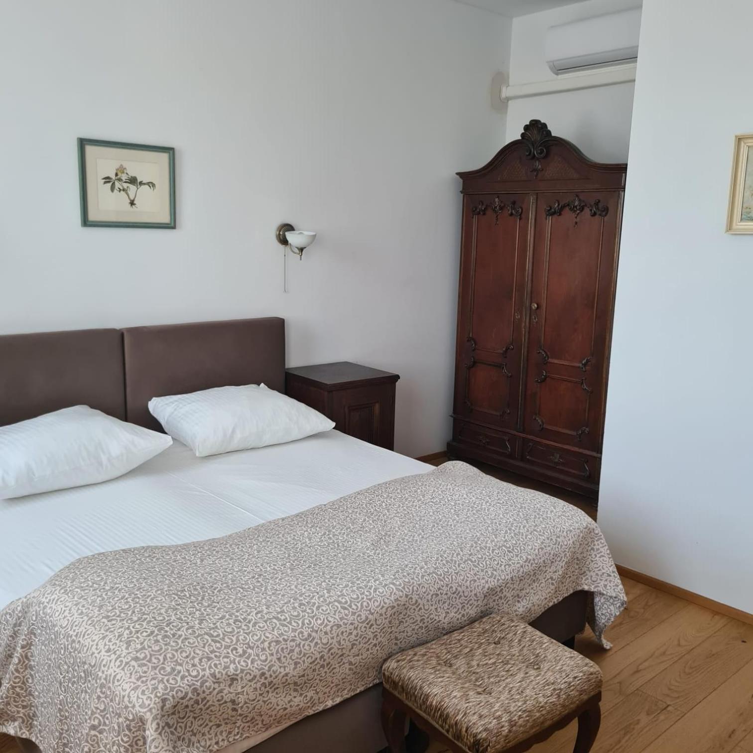 Villa Musik - apartments in historical Villa , Baden