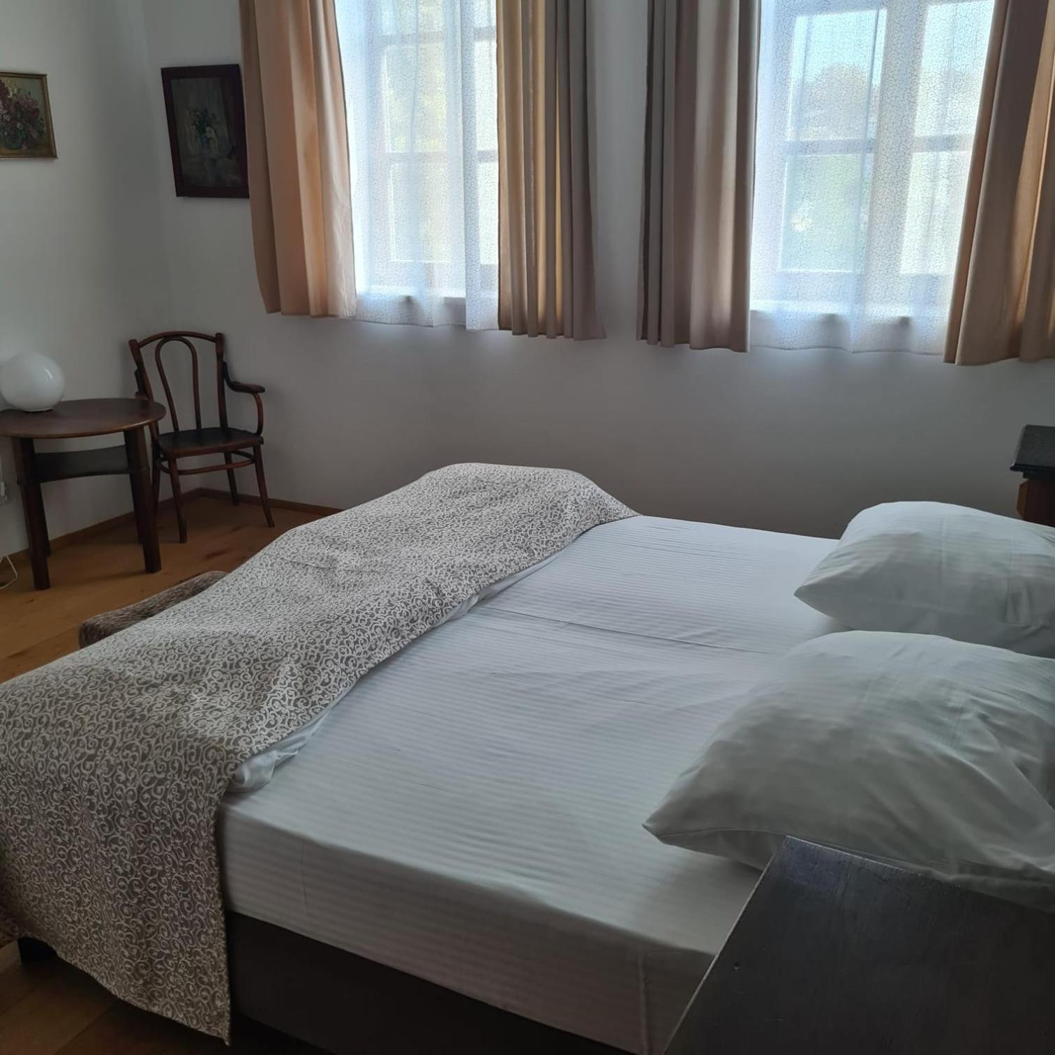 Villa Musik - apartments in historical Villa , Baden