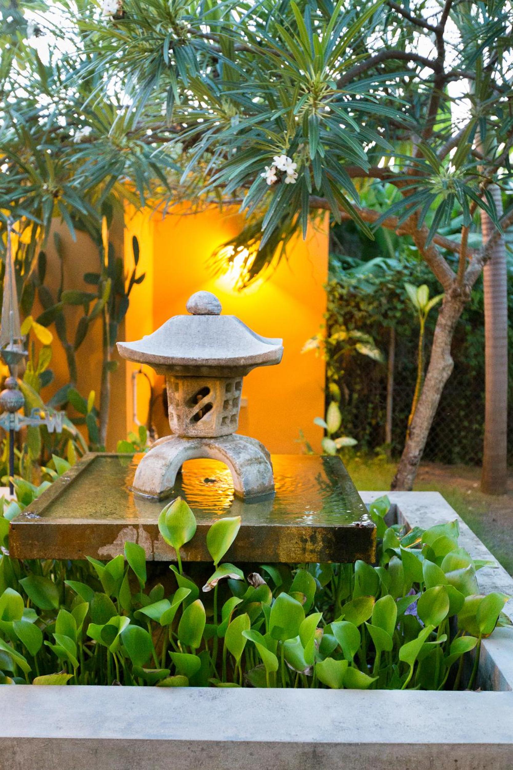Casa de Amistad Guesthouse