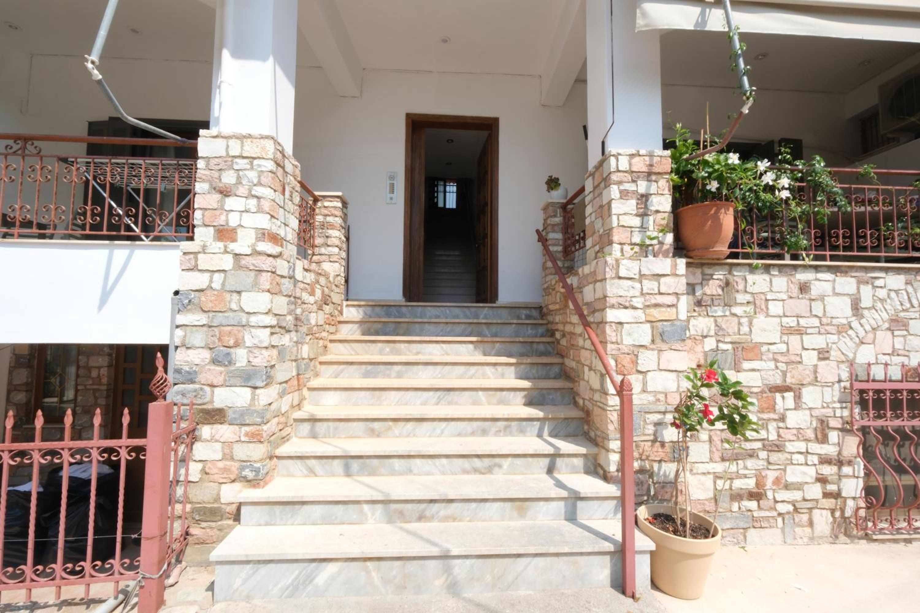 Central Apartments
