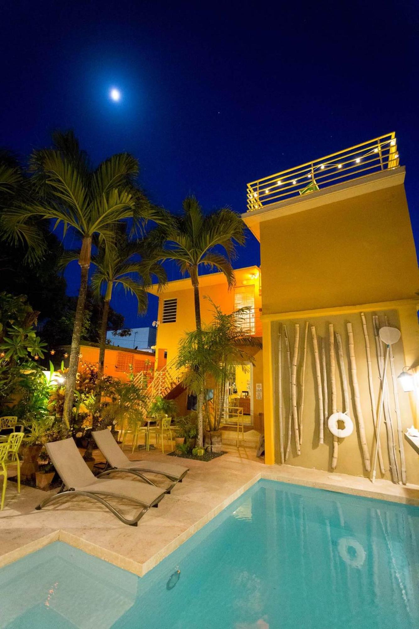 Casa de Amistad Guesthouse