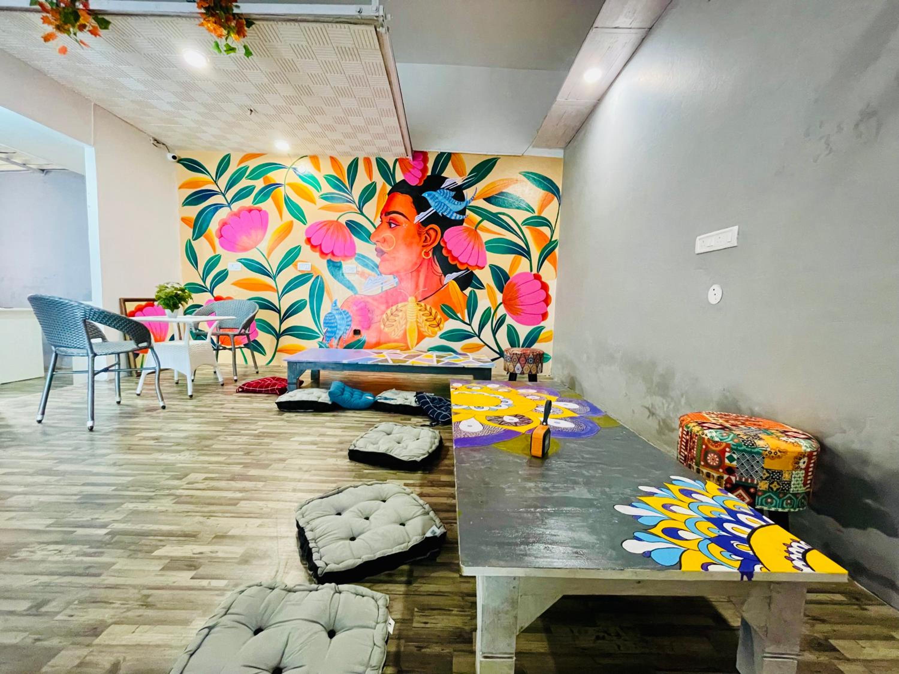 lounge