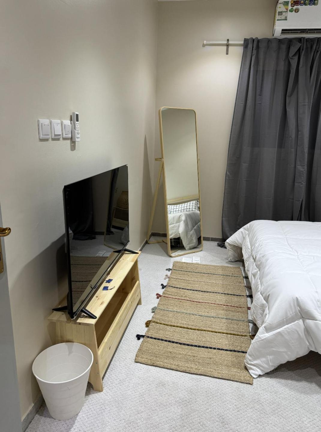 Studio with a Smart Entrance and a Prime Location!