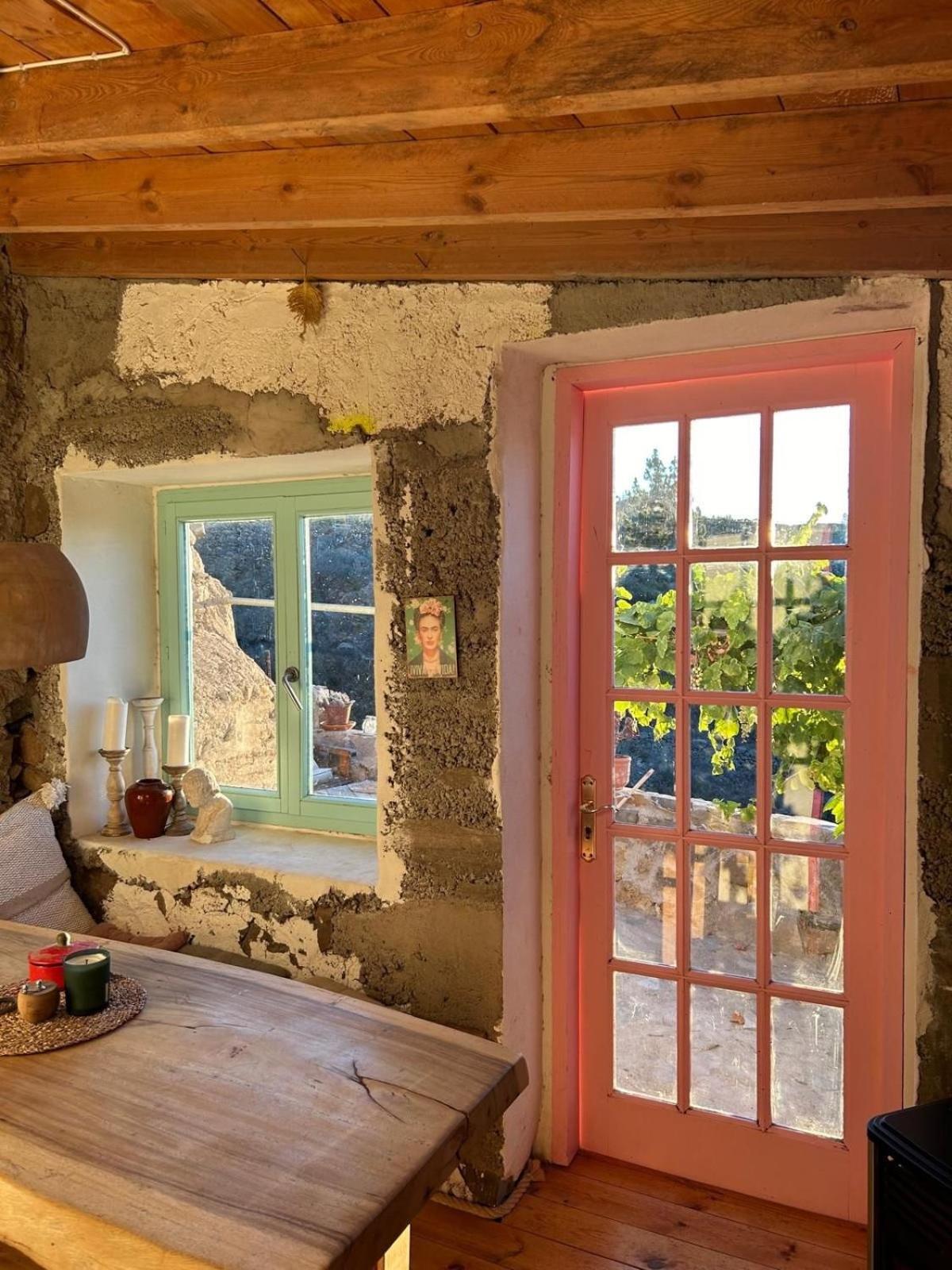 Rosas märchenhafte Finca mit Pool
