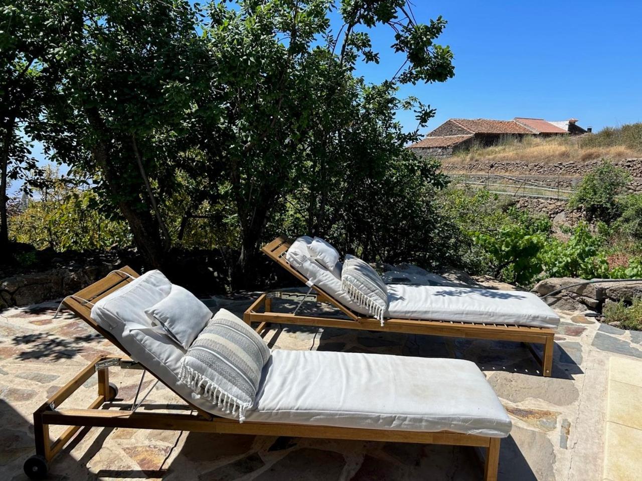 Rosas märchenhafte Finca mit Pool