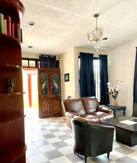 Casa siloé más Pajarera, piscina compartida