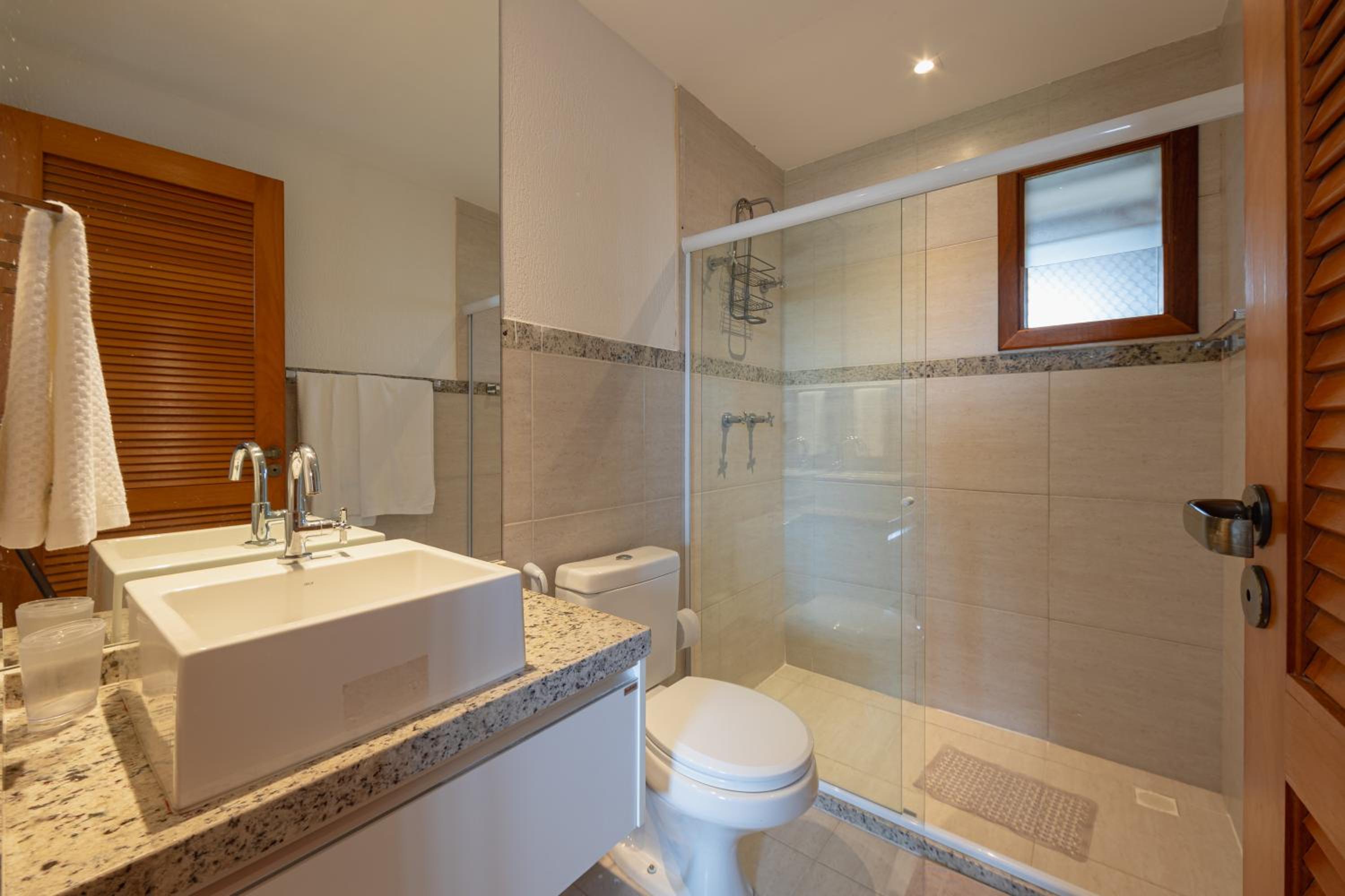 Apartamento Praia do Forte no Melhor Condôminio e Praia