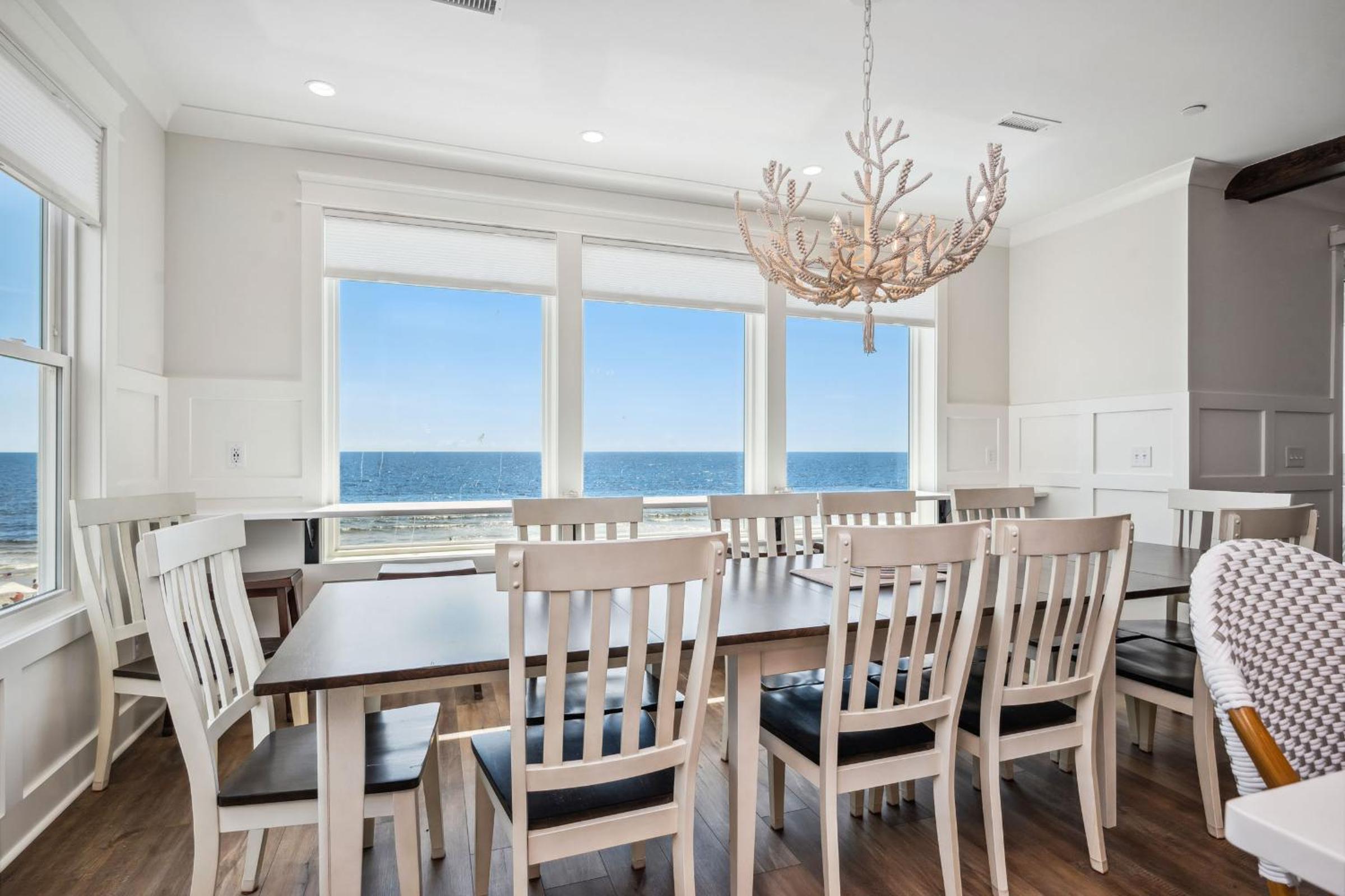 Ollies Point by Oak Island Accommodations