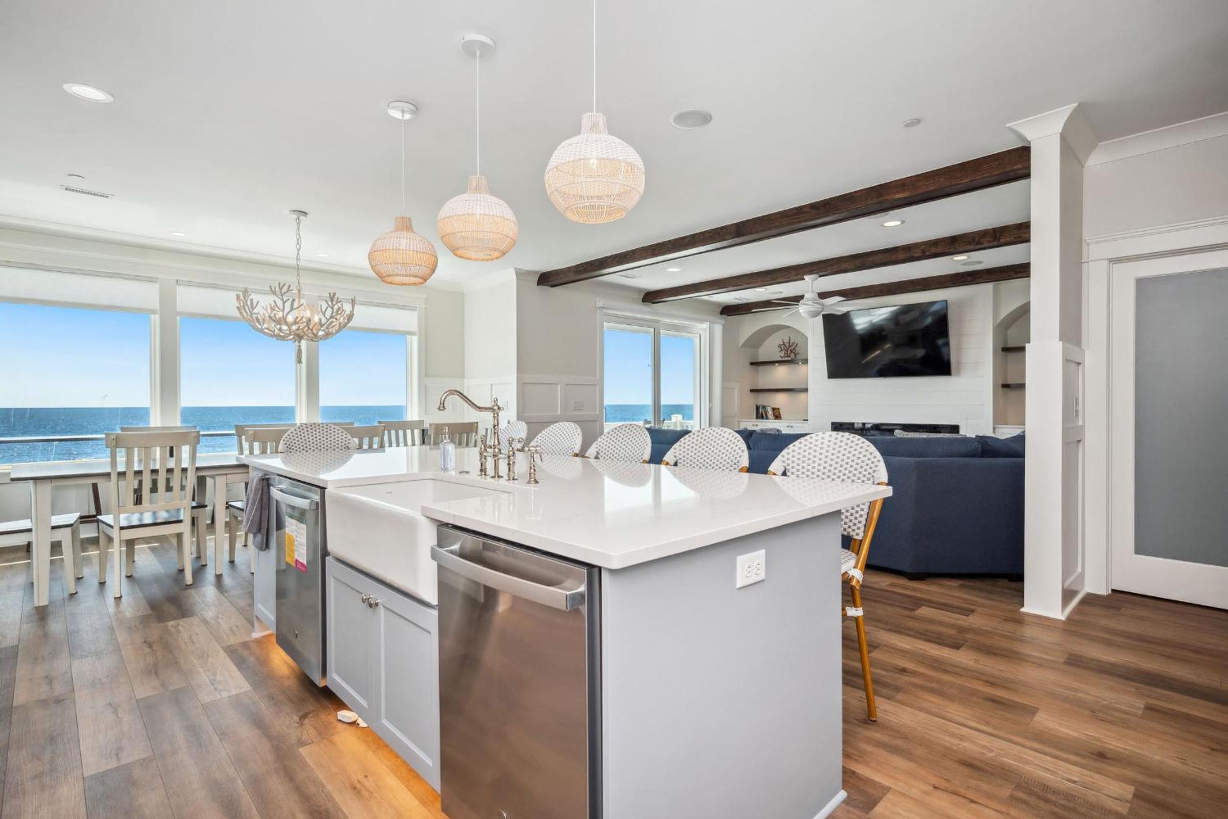 Ollies Point by Oak Island Accommodations