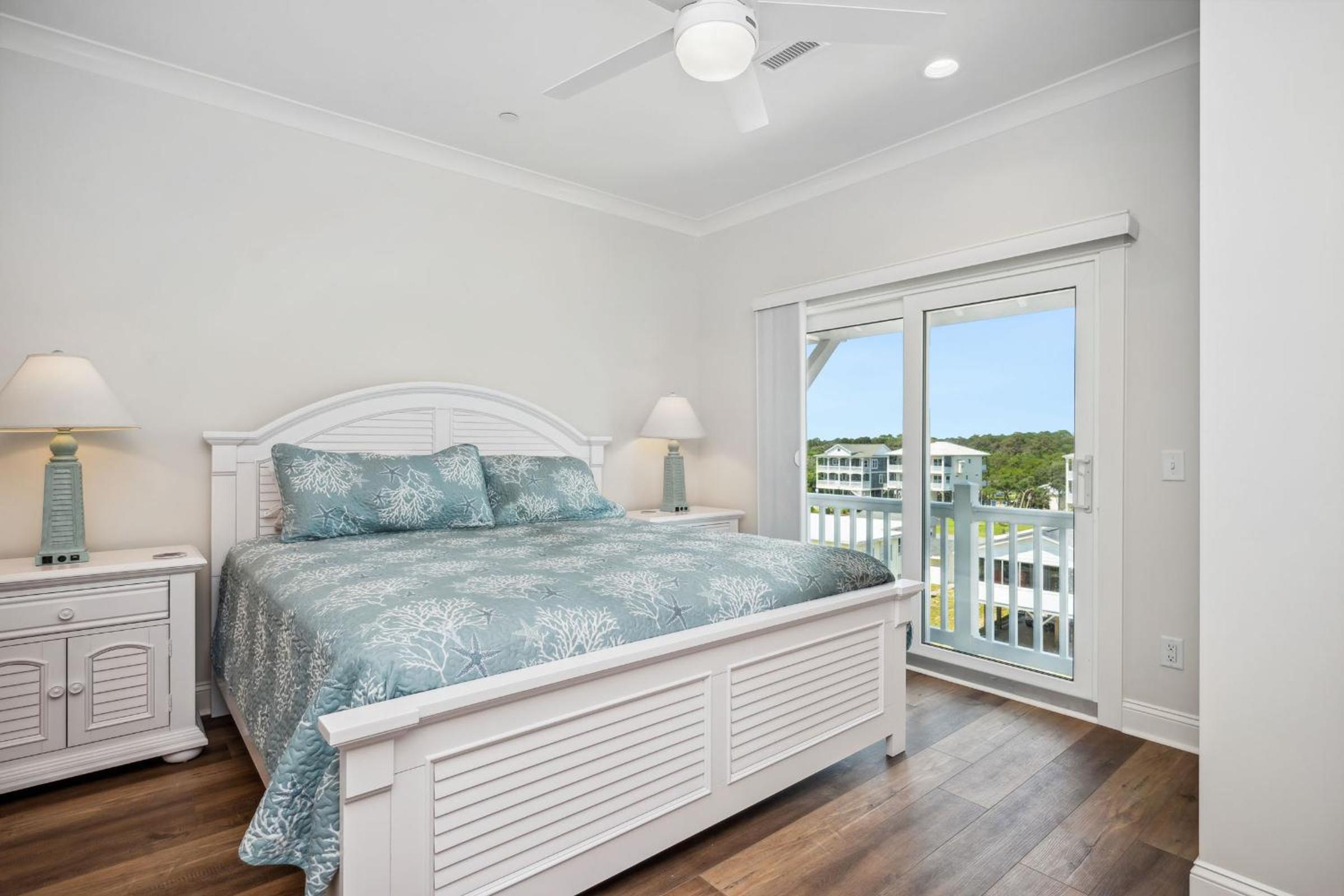 Ollies Point by Oak Island Accommodations