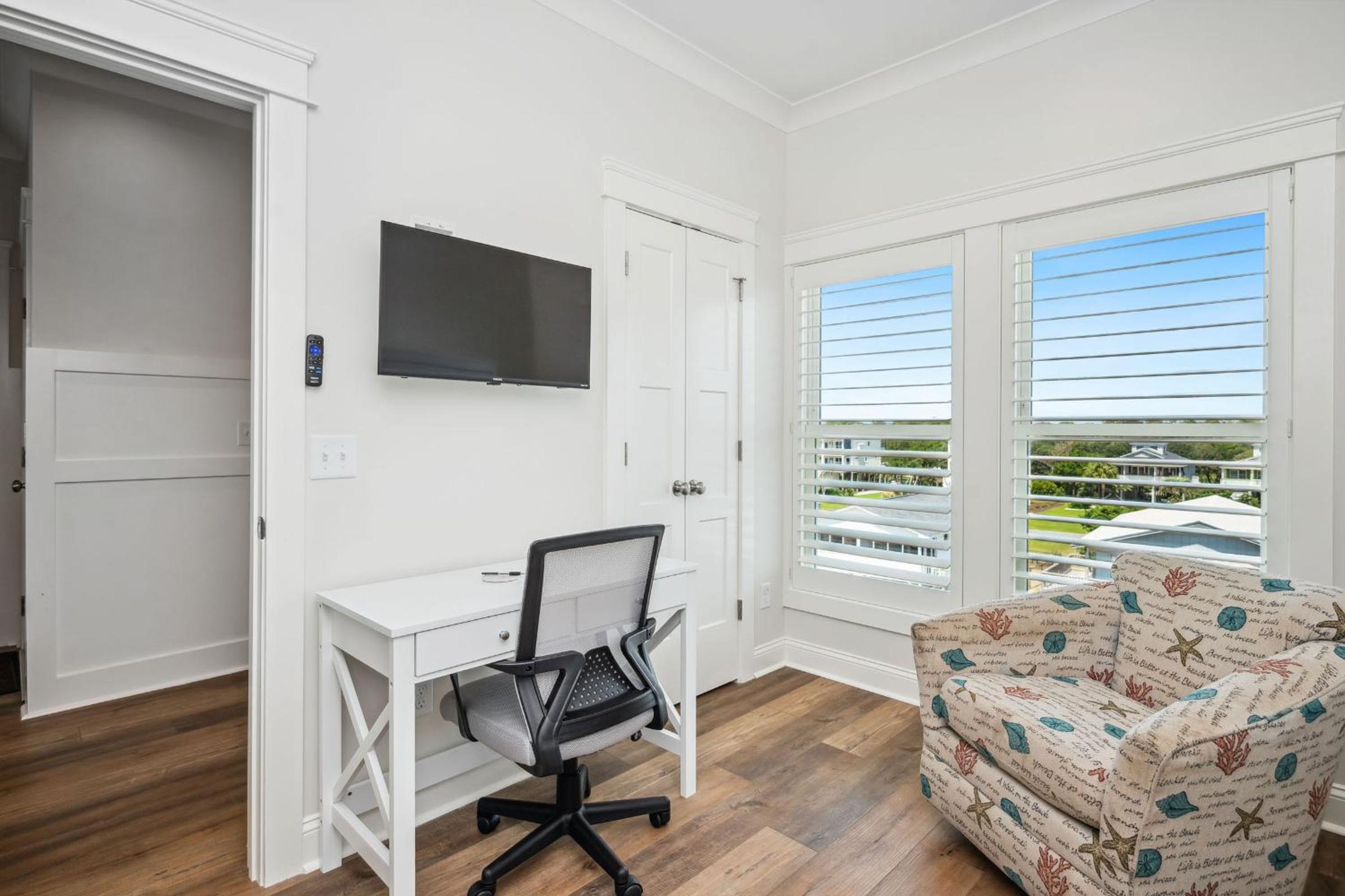 Ollies Point by Oak Island Accommodations