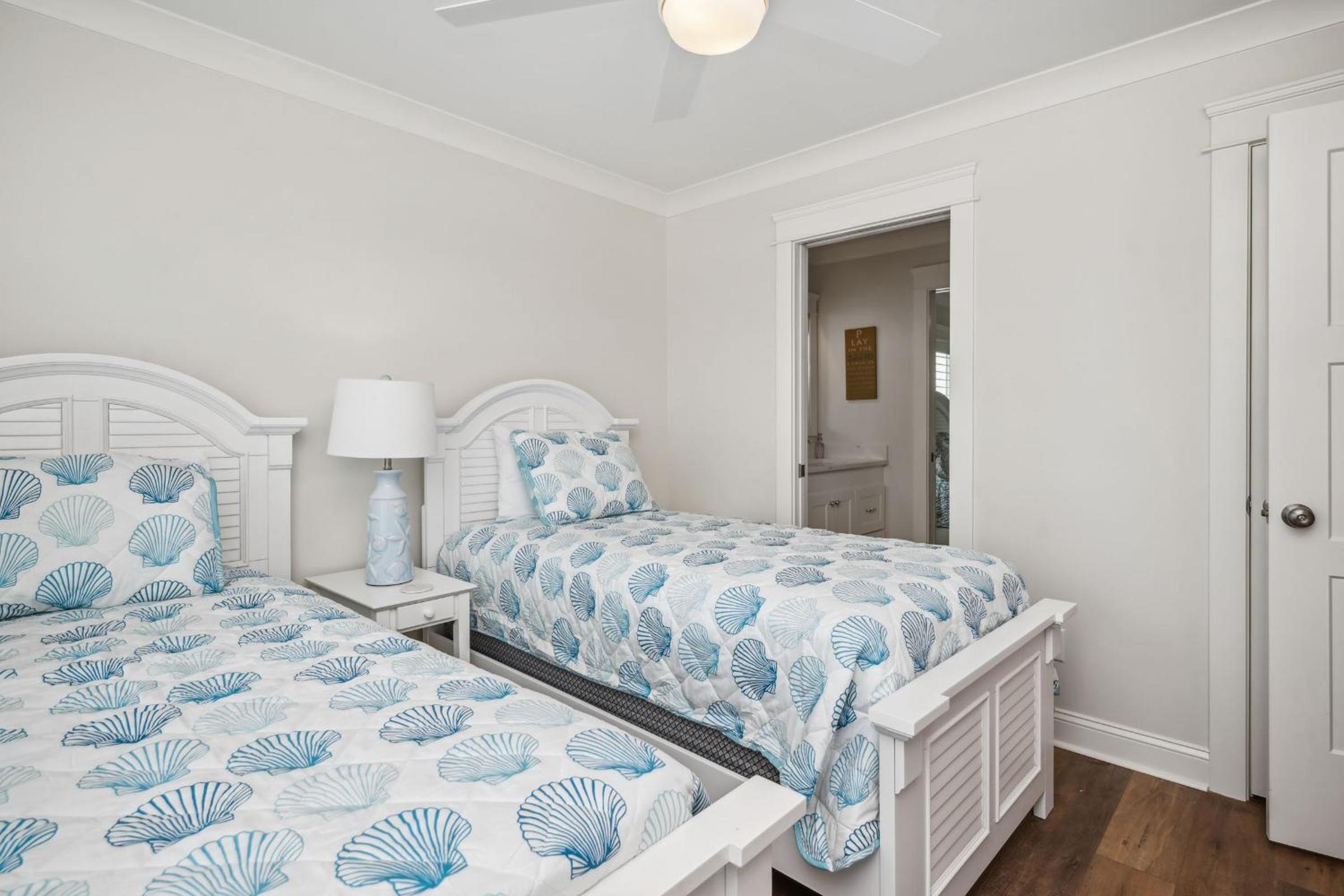 Ollies Point by Oak Island Accommodations
