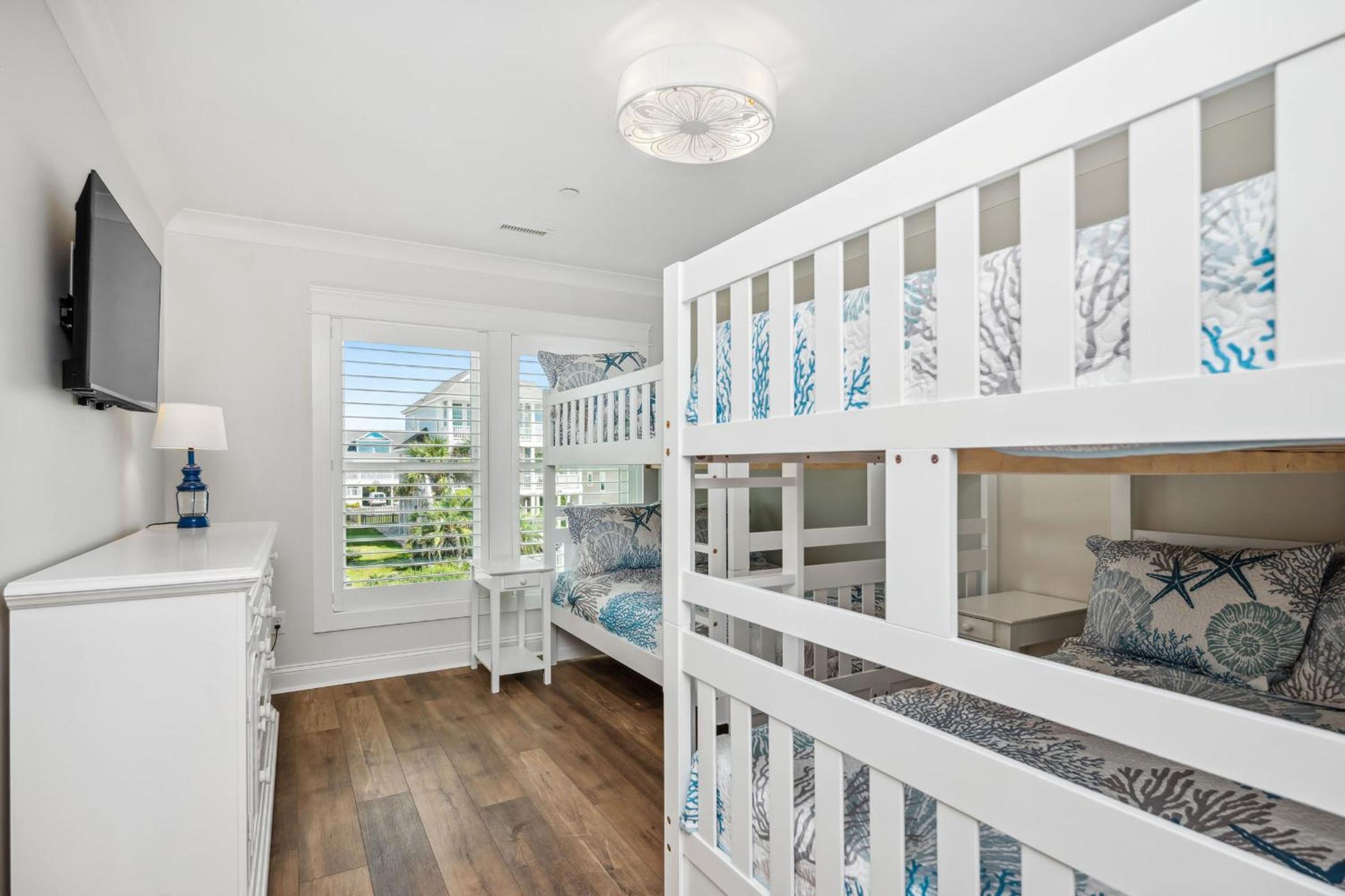 Ollies Point by Oak Island Accommodations