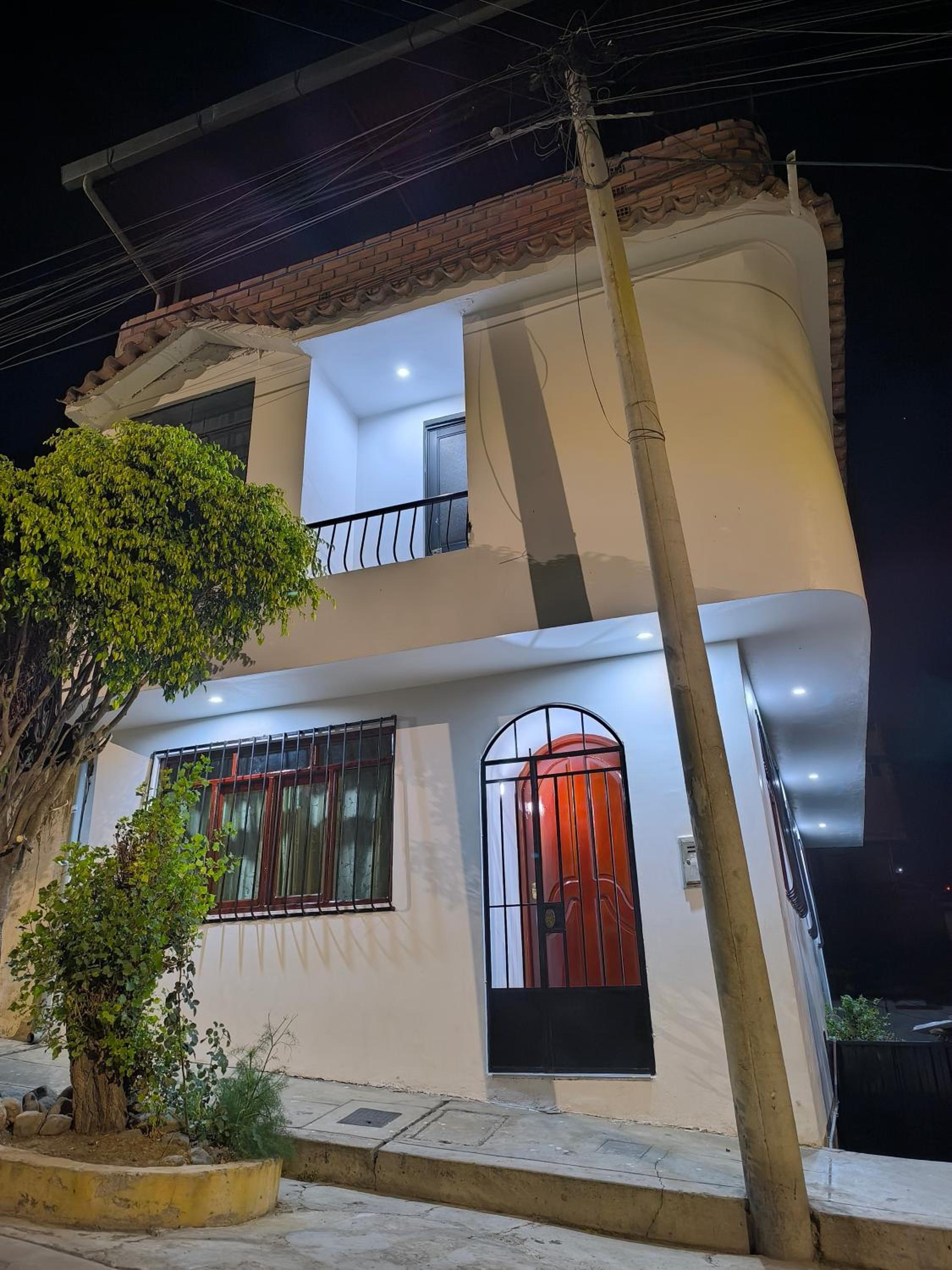 Casa Waraq II