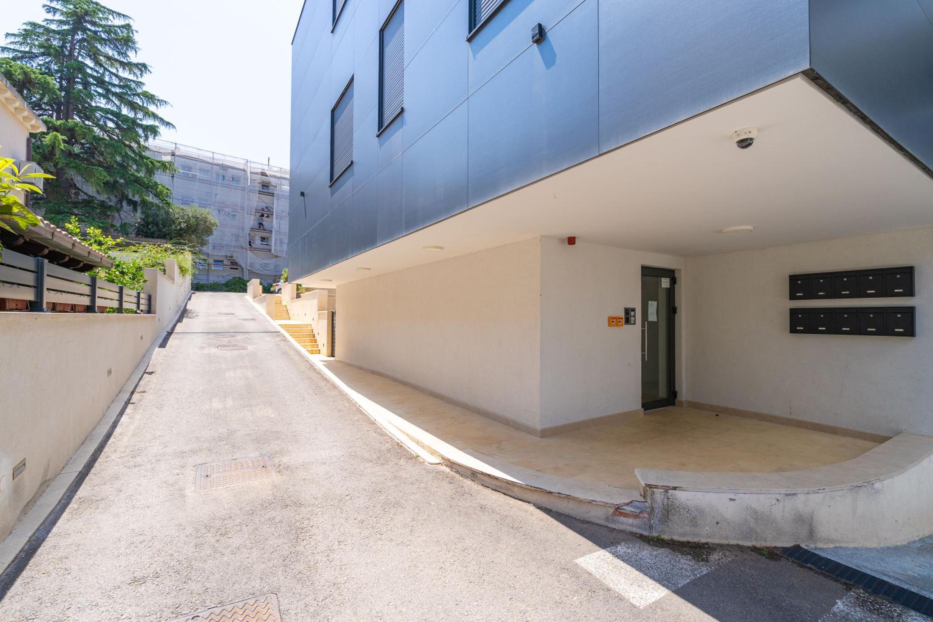 Designer Apartment Marija