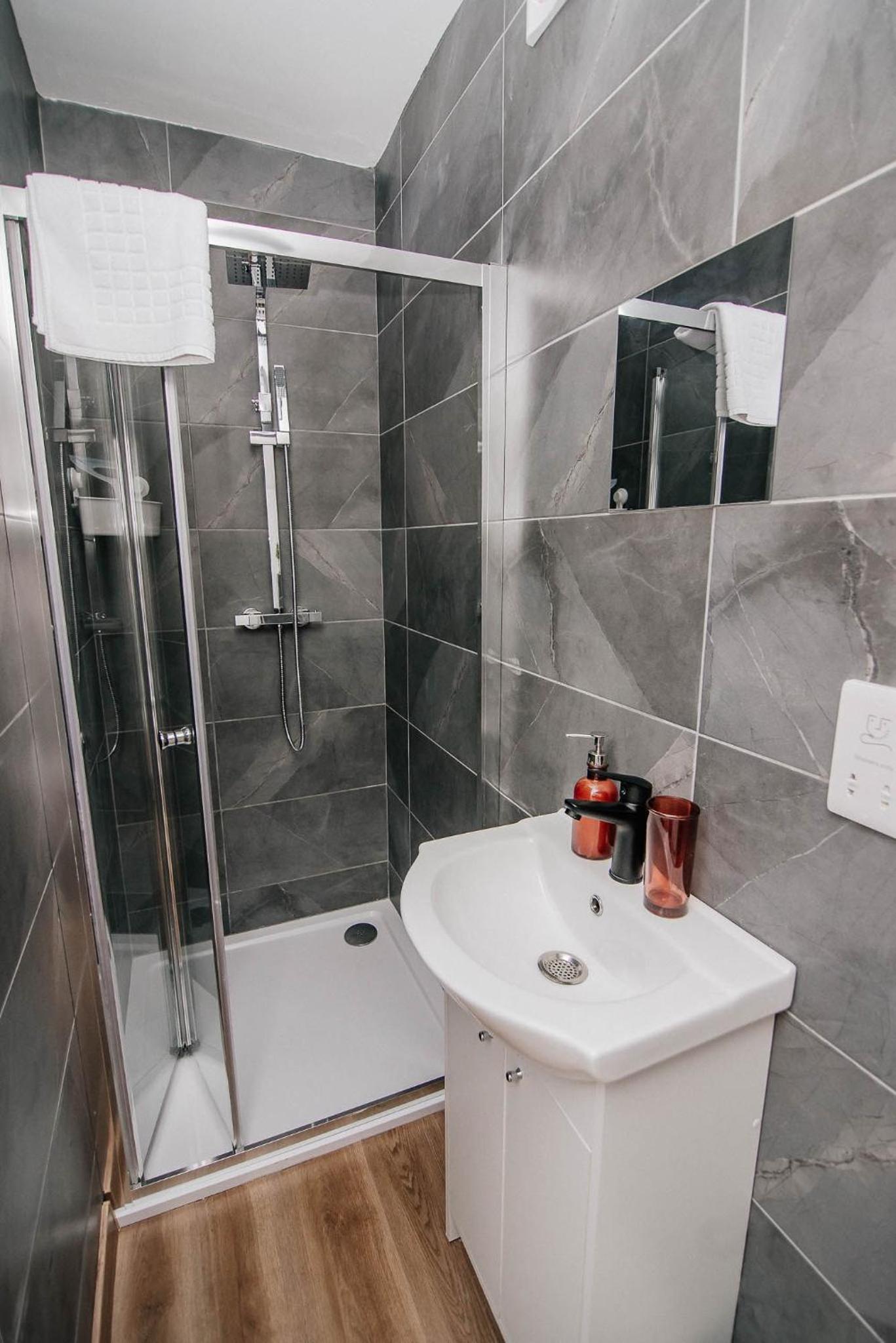 Doncaster Vacations - CHEQUER block of apartments - Property Image 15