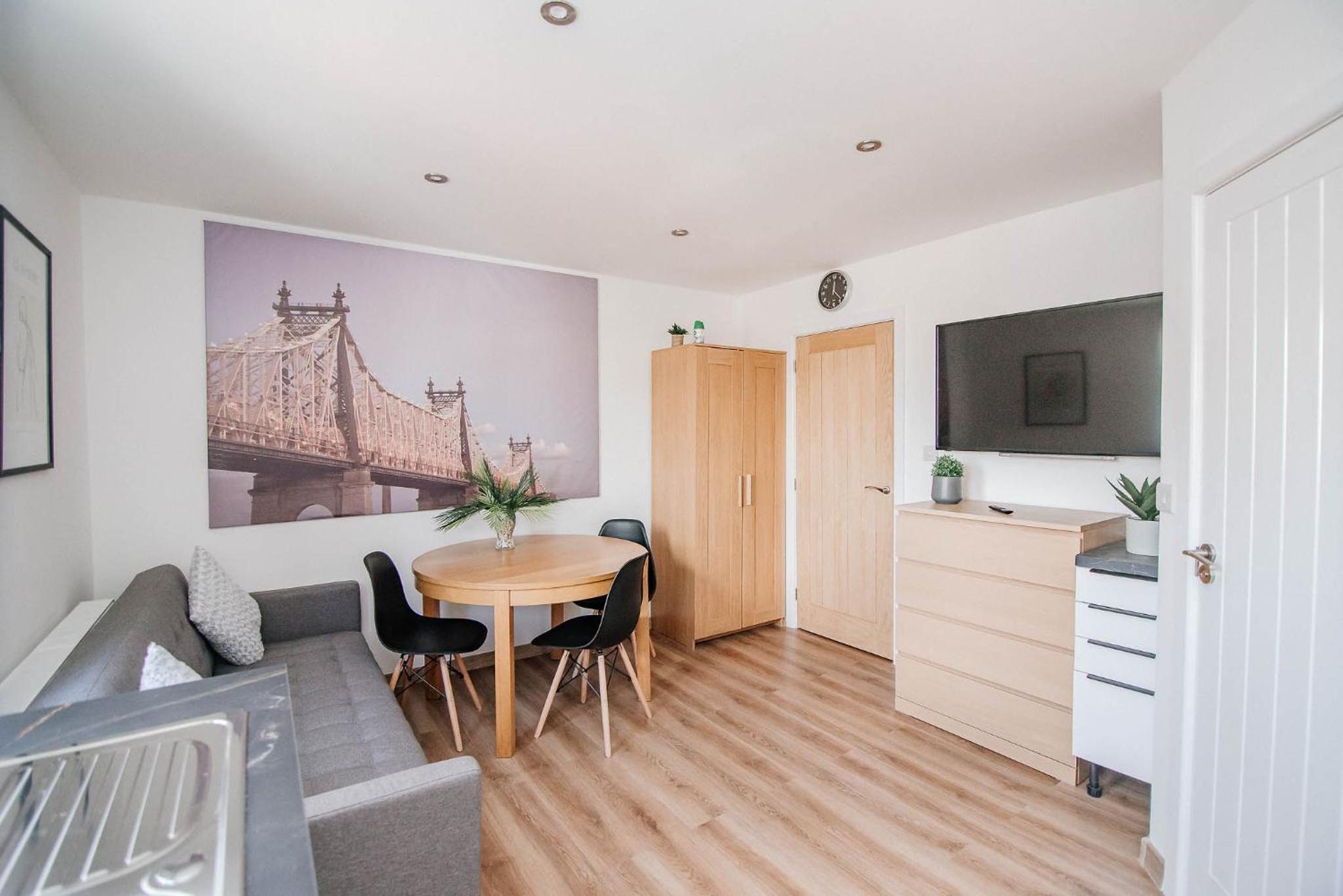 Doncaster Vacations - CHEQUER block of apartments - Property Image 17