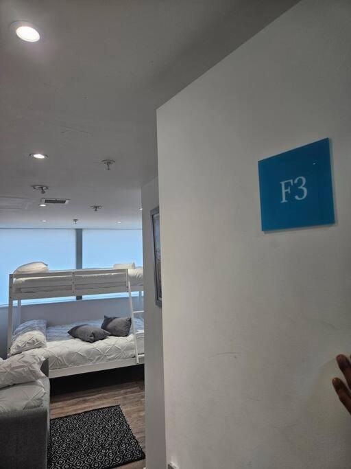 Croydon Vacations - Small Studio for Group of 5 in Delta Croydon DPF3 - Property Image 2