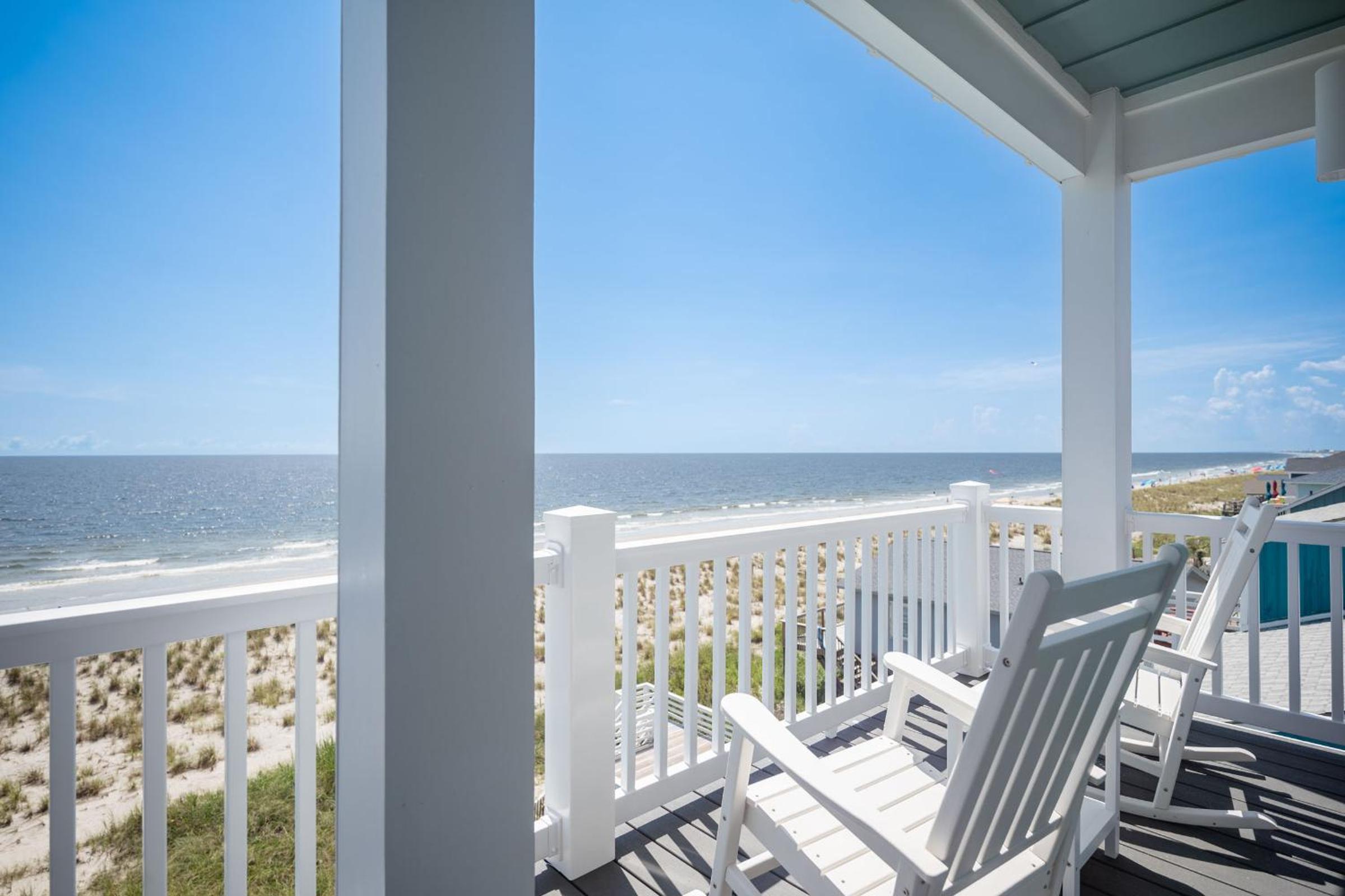 Ollies Point by Oak Island Accommodations
