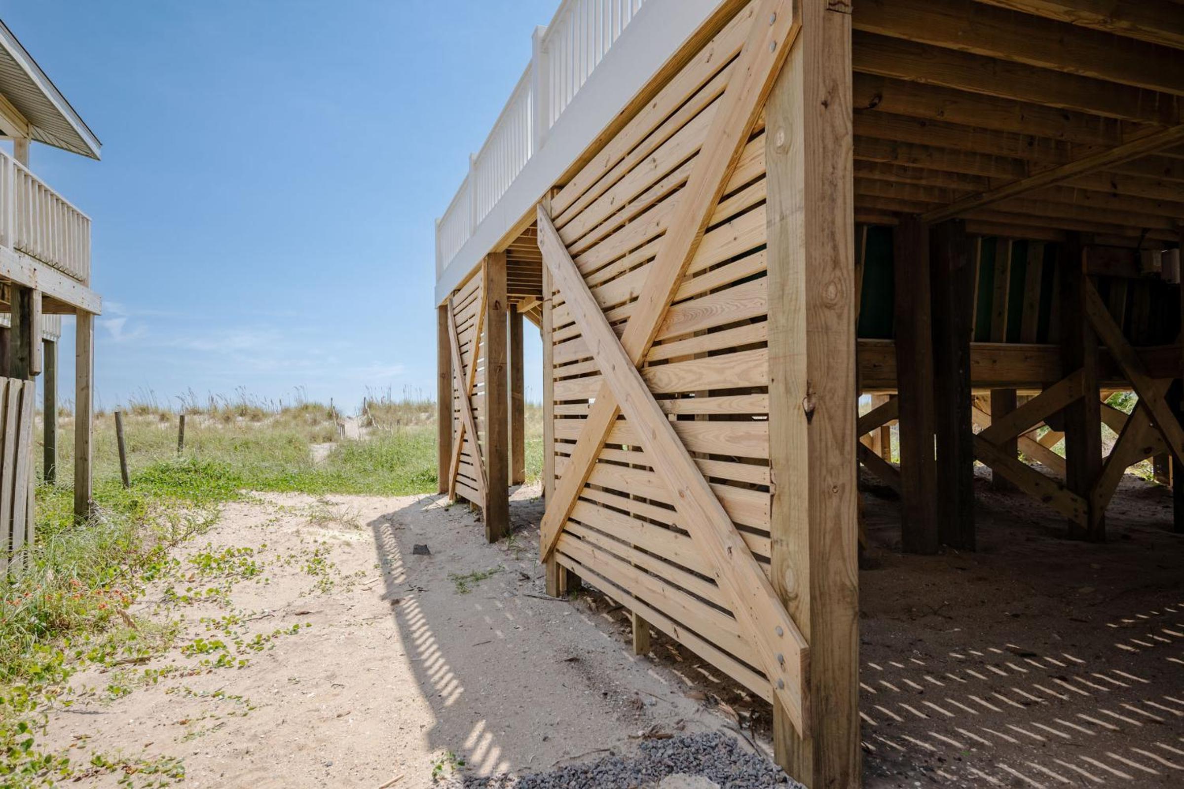 Ollies Point by Oak Island Accommodations
