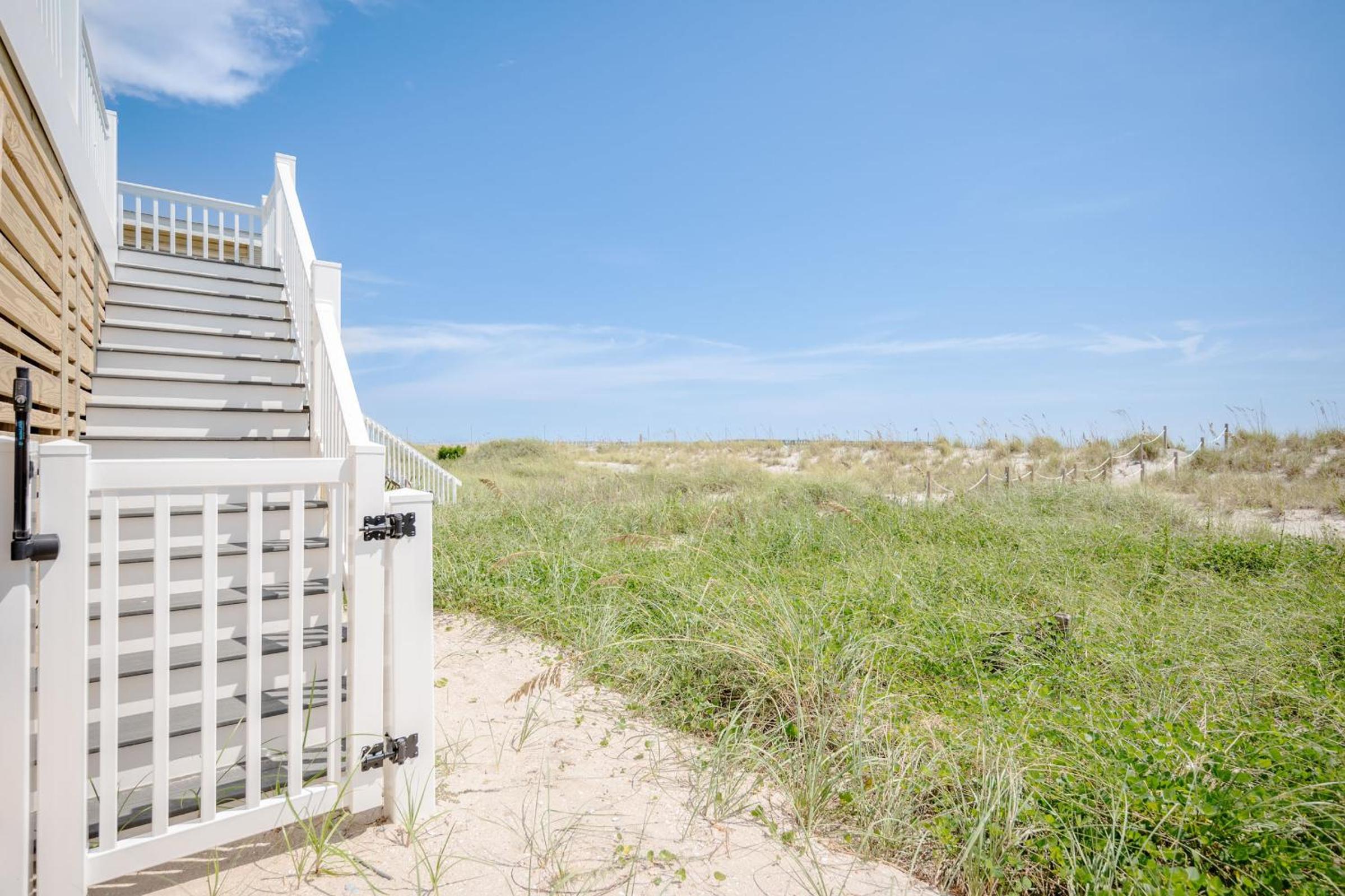 Ollies Point by Oak Island Accommodations