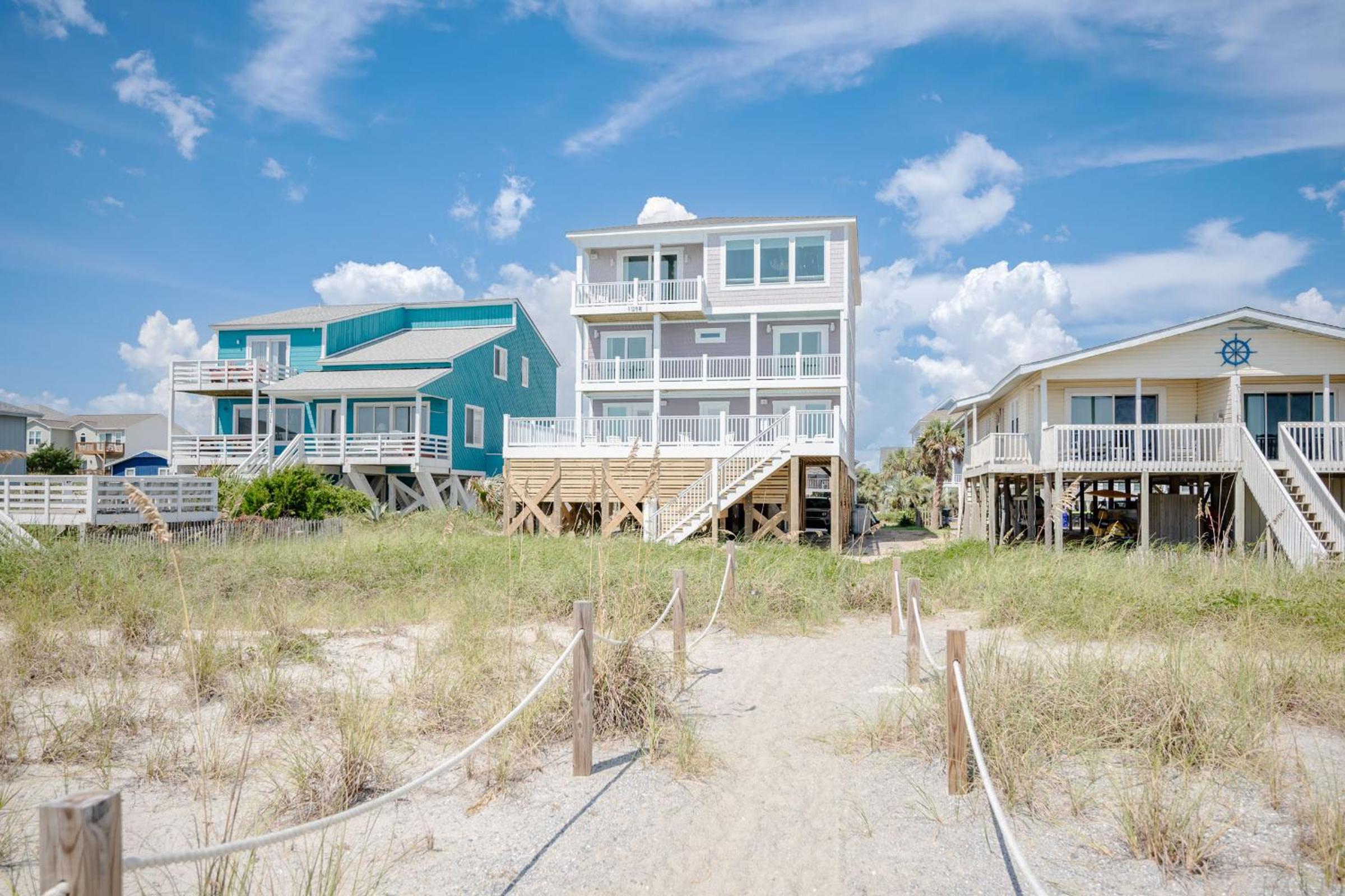 Ollies Point by Oak Island Accommodations