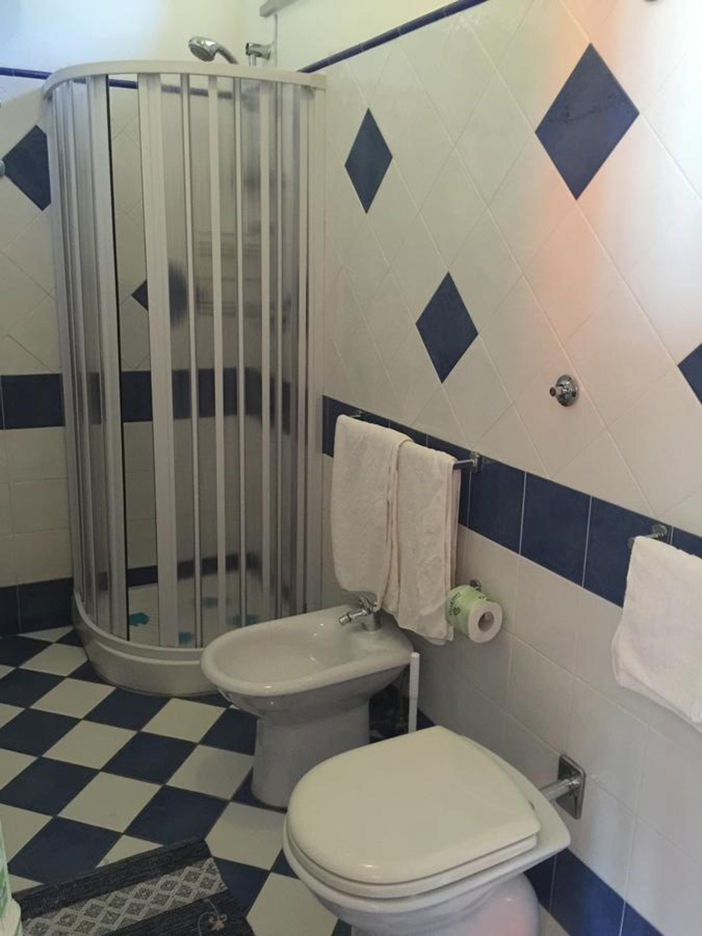 Photo 198