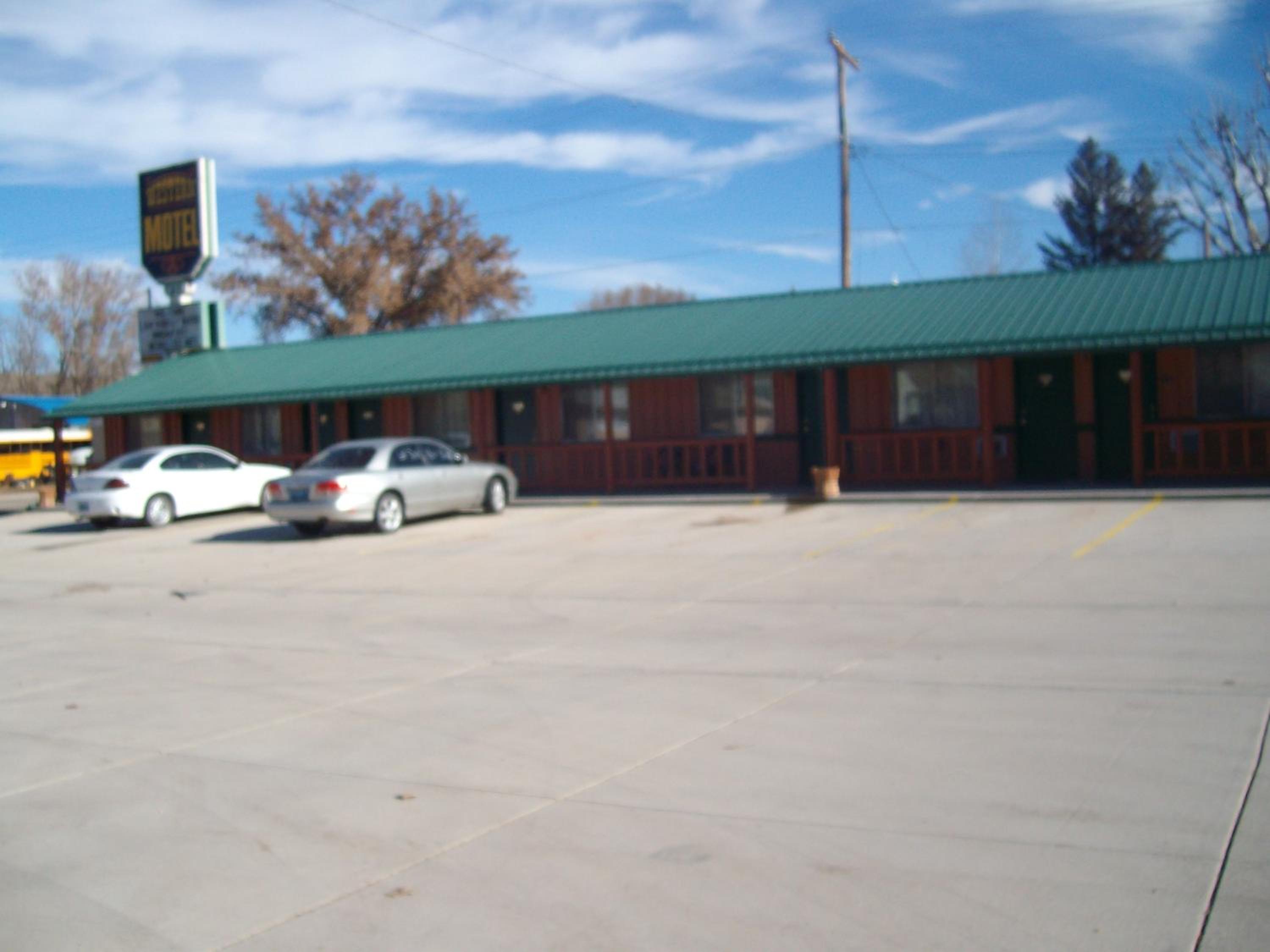 Sheridan Vacations - Western Motel Ranchester - Property Image 1