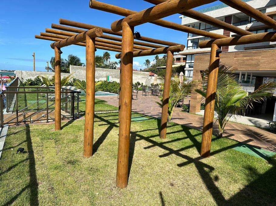 Apartamento térreo com piscina beira mar de Porto de Galinhas