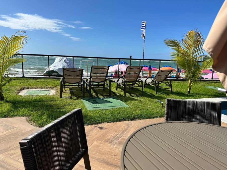 Apartamento térreo com piscina beira mar de Porto de Galinhas