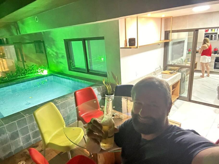 Apartamento térreo com piscina beira mar de Porto de Galinhas