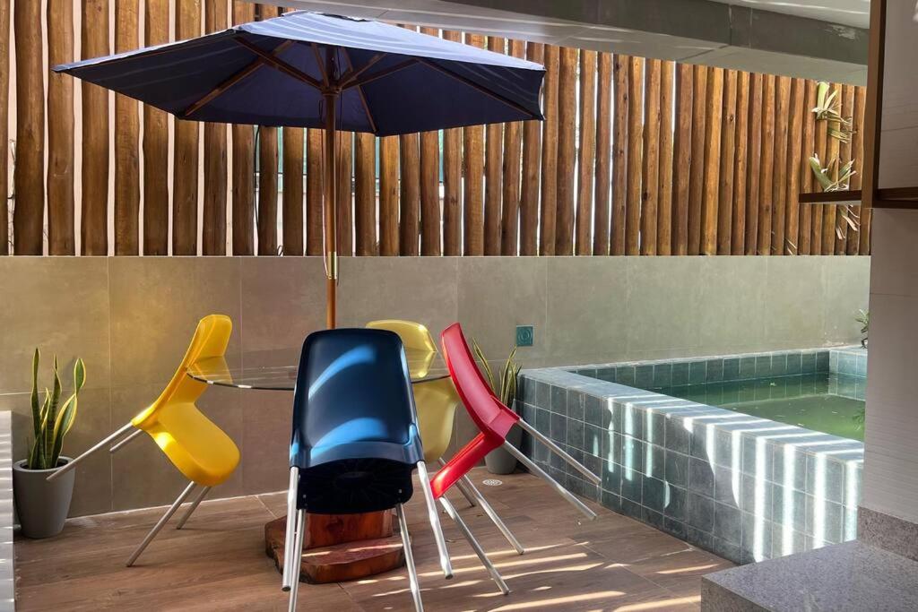 Apartamento térreo com piscina beira mar de Porto de Galinhas
