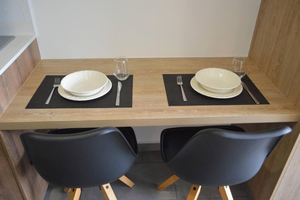 Apartamento Exclusivo Frente al Mall con WiFi, Parqueadero y Vista Panorámica